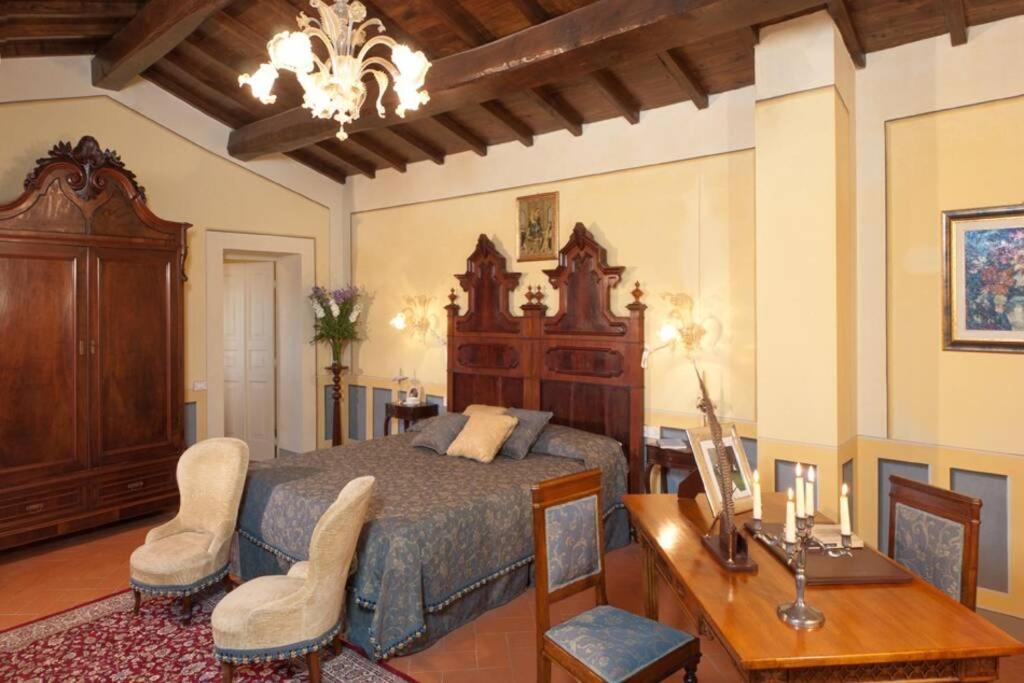 Villa Liz Tuscany, Private Pool, Hot Tub, Property Fenced, Pets Allowed Poppi Kültér fotó