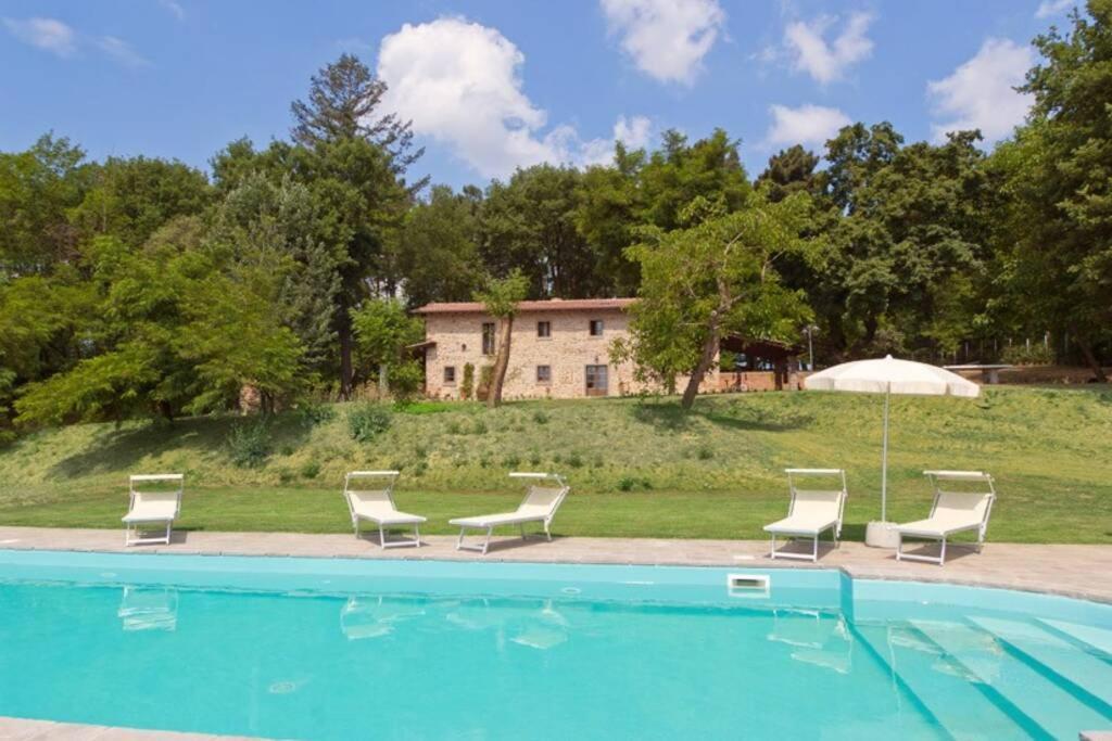 Villa Liz Tuscany, Private Pool, Hot Tub, Property Fenced, Pets Allowed Poppi Kültér fotó