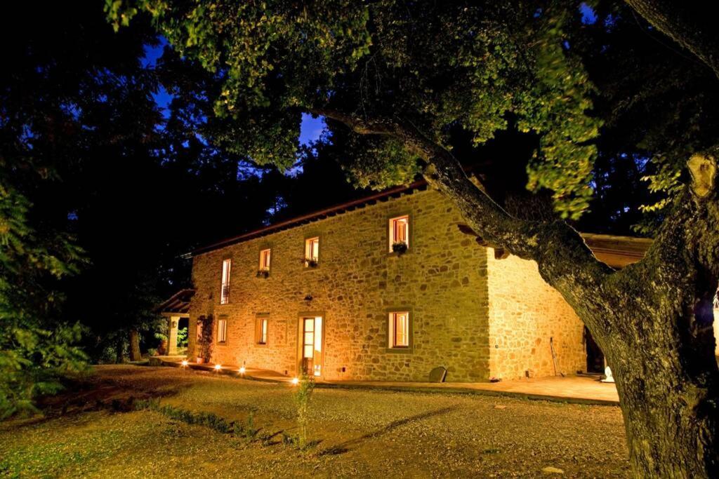 Villa Liz Tuscany, Private Pool, Hot Tub, Property Fenced, Pets Allowed Poppi Kültér fotó