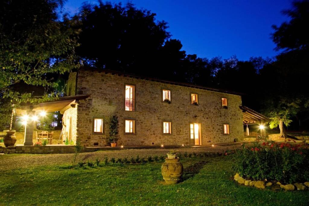 Villa Liz Tuscany, Private Pool, Hot Tub, Property Fenced, Pets Allowed Poppi Kültér fotó