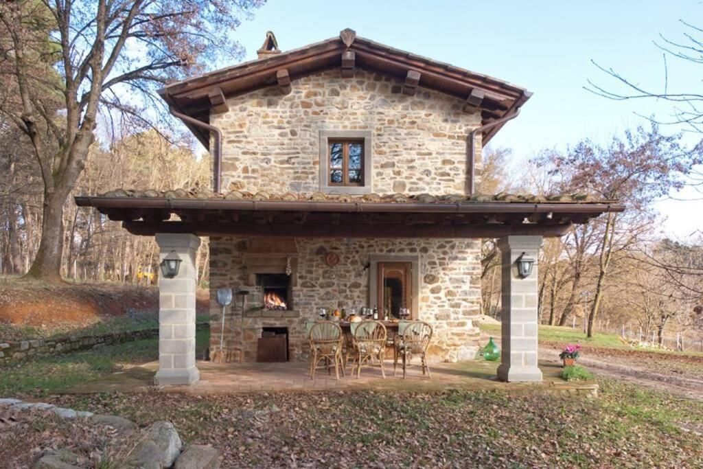 Villa Liz Tuscany, Private Pool, Hot Tub, Property Fenced, Pets Allowed Poppi Kültér fotó