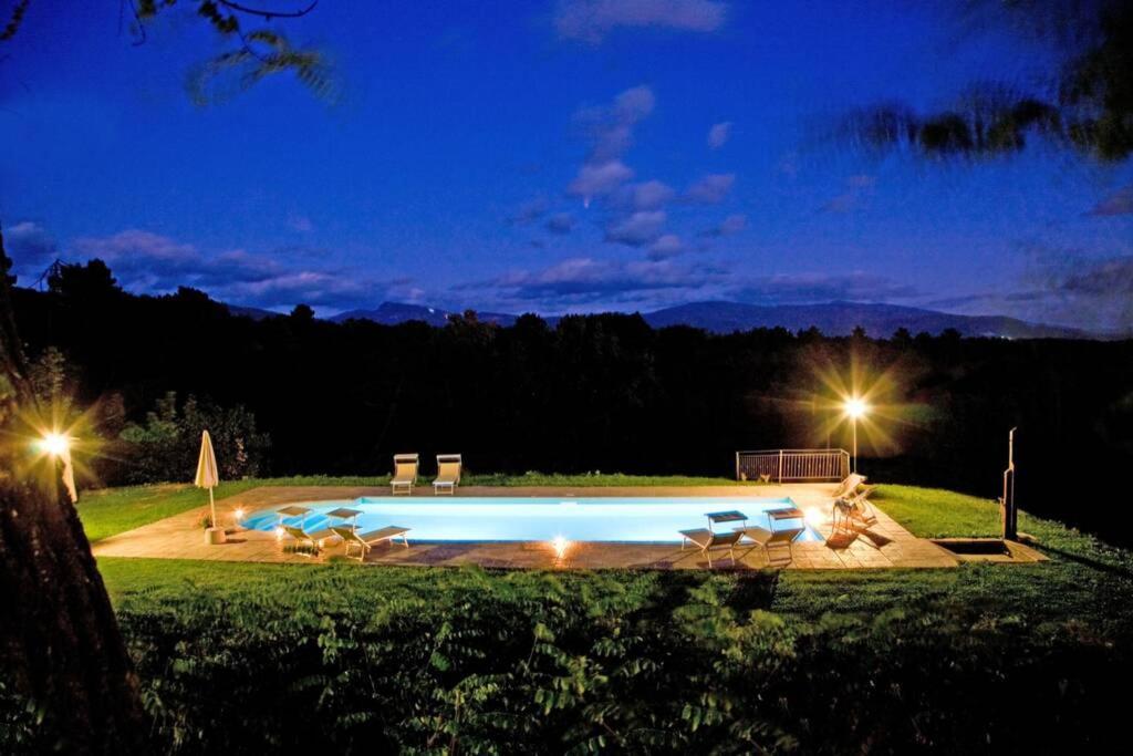 Villa Liz Tuscany, Private Pool, Hot Tub, Property Fenced, Pets Allowed Poppi Kültér fotó